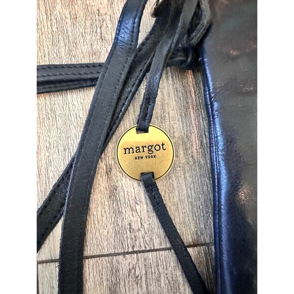 Margot New York Women's Black Genuine Leather Adjustable Straps Shoulder Bag - Picture 2 of 13